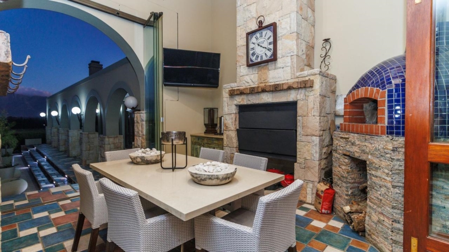 5 Bedroom Property for Sale in Winelands Western Cape